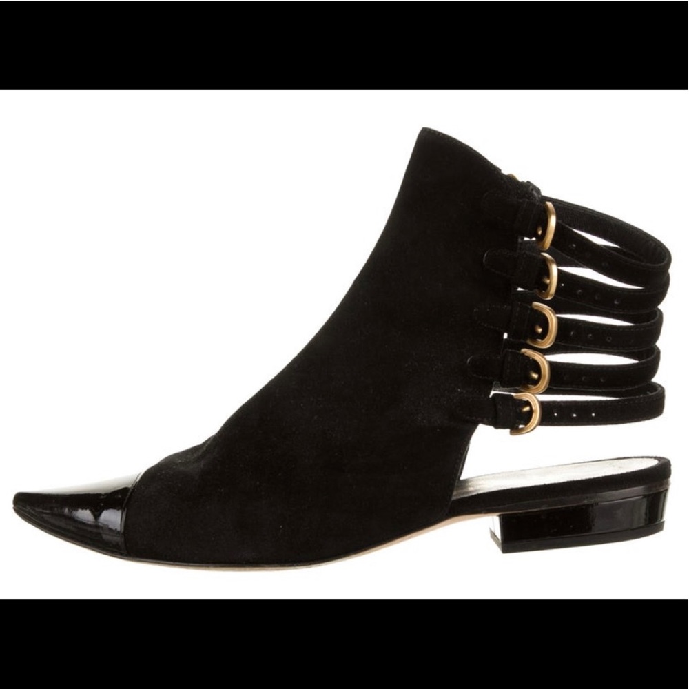 😍😍 Chanel Pointed-Toe Booties 😍😍